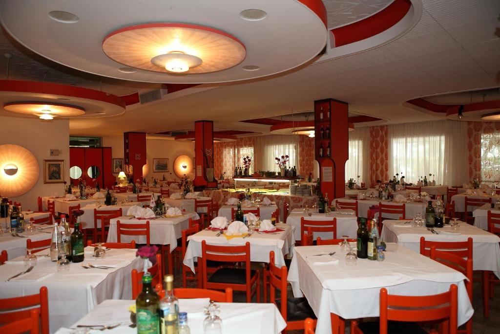 Hotel Venezia E La Villetta 리도 디 예솔로 외부 사진