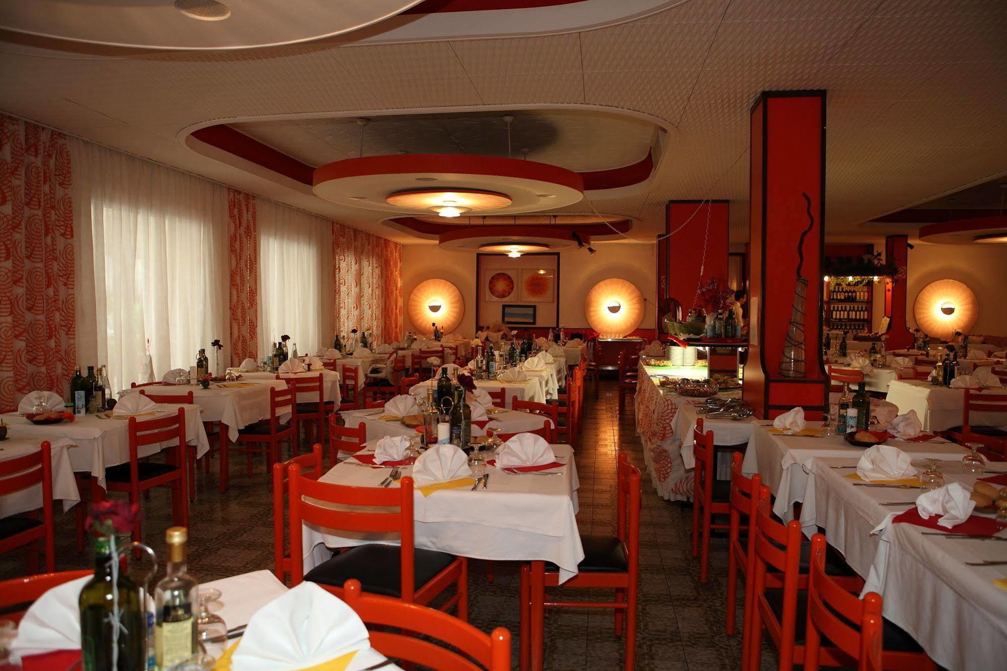 Hotel Venezia E La Villetta 리도 디 예솔로 외부 사진