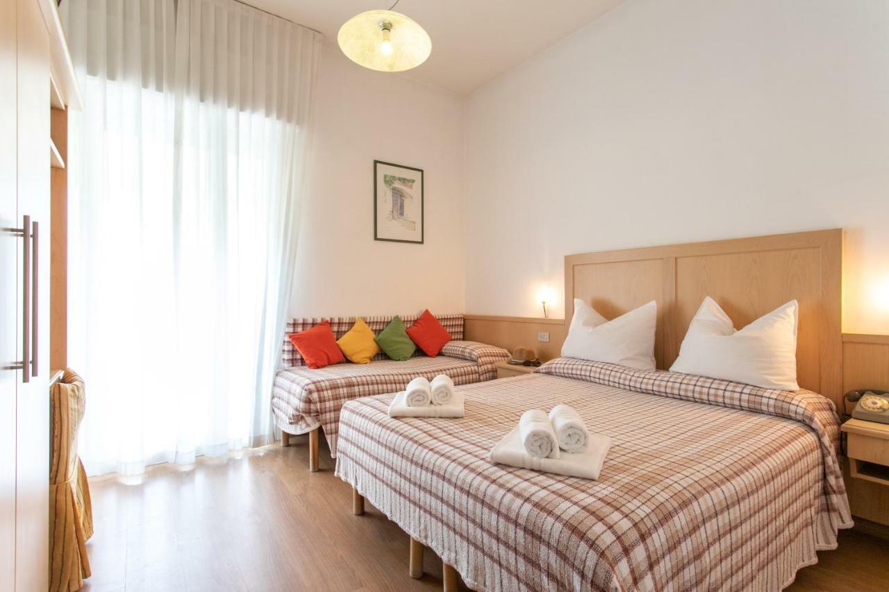 Hotel Venezia E La Villetta 리도 디 예솔로 외부 사진
