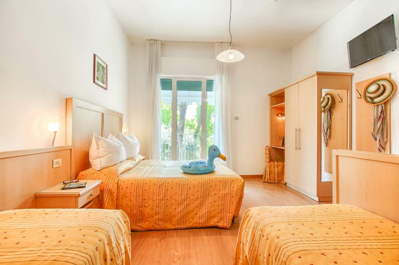 Hotel Venezia E La Villetta 리도 디 예솔로 외부 사진