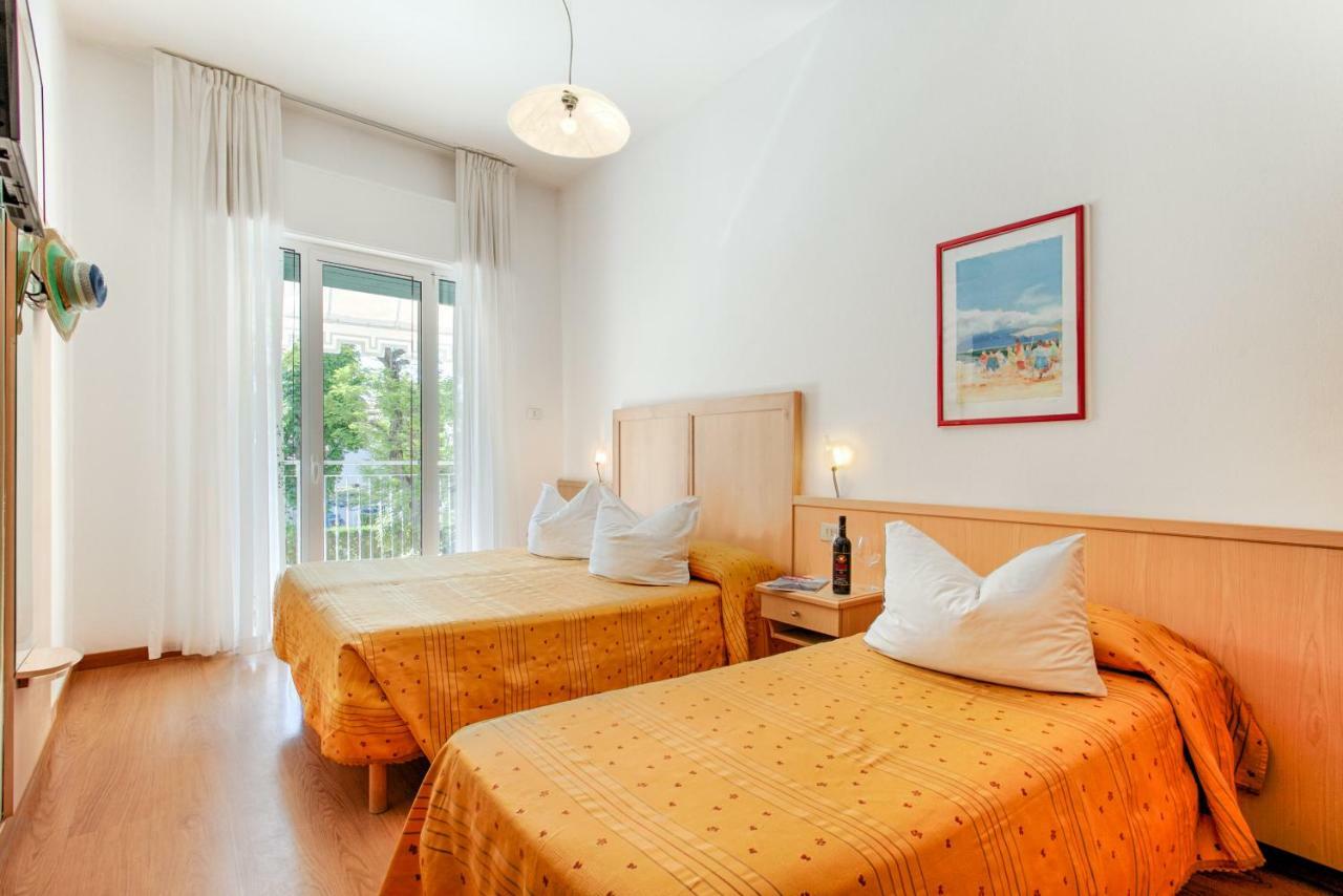 Hotel Venezia E La Villetta 리도 디 예솔로 외부 사진